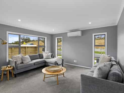 8 Mohua Way, Kelson