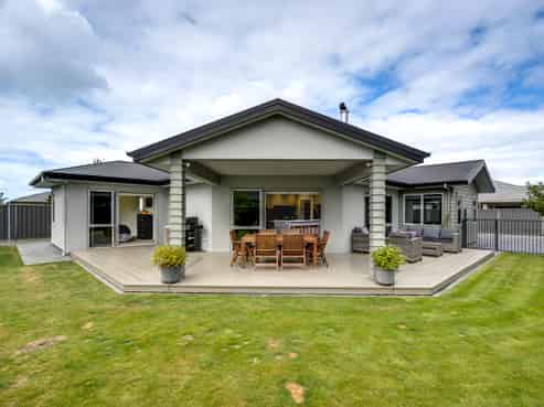 17 Waitaki Way, Poraiti