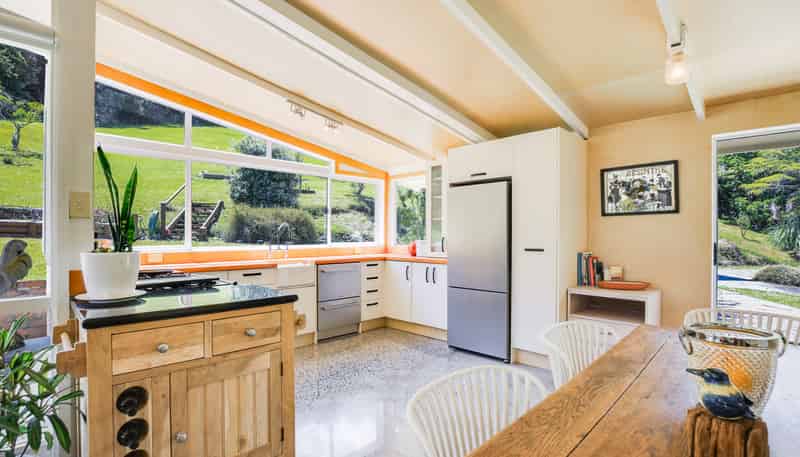 33 Trotter Avenue, Waiomu