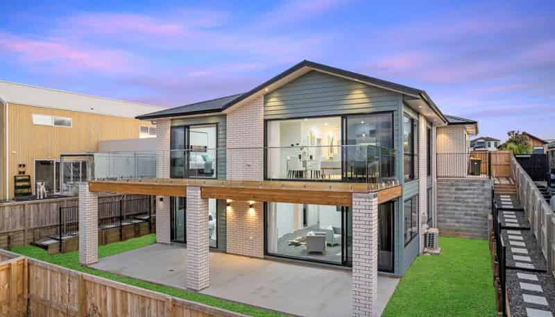 8  Otohikawa Avenue, Glenbrook