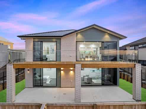 8  Otohikawa Avenue, Glenbrook