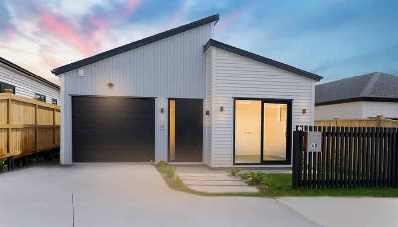   Whakairo Crescent, Gulf Harbour