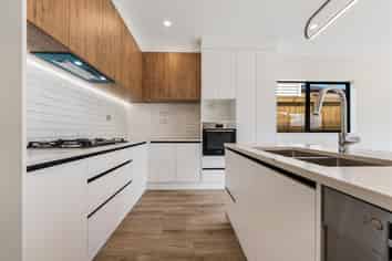   Whakairo Crescent, Gulf Harbour