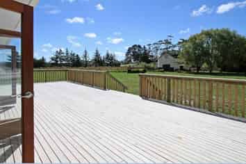 17A Pipitiwai Drive, Helensville