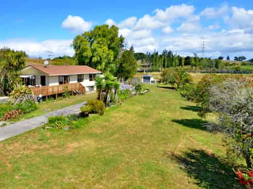 1746 East Coast Road, Stillwater