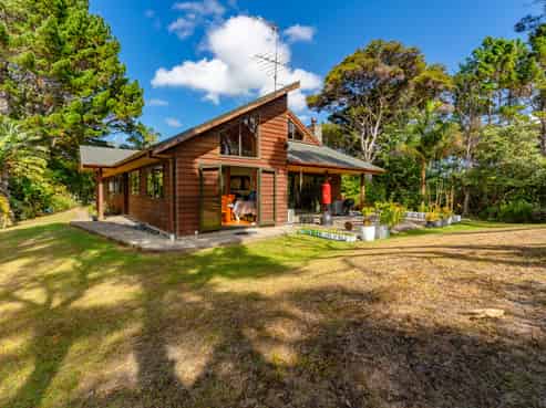 58 Bethells Road, Waitakere