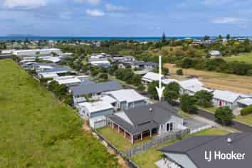 46 Ocean Breeze Drive, Waihi Beach