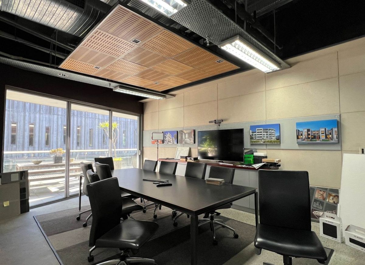 MT EDEN OFFICE WITH INDUSTRIAL CHARACTER - Mehr