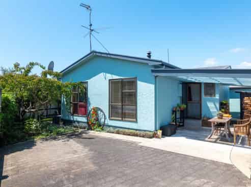 2/134 Parkers Road, Tahunanui