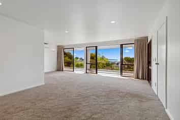 35 Parr Terrace, Castor Bay