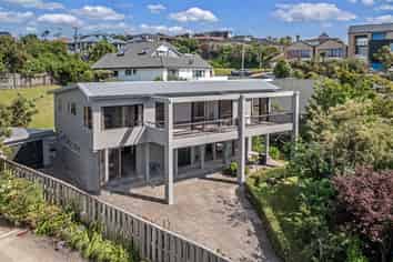 35 Parr Terrace, Castor Bay