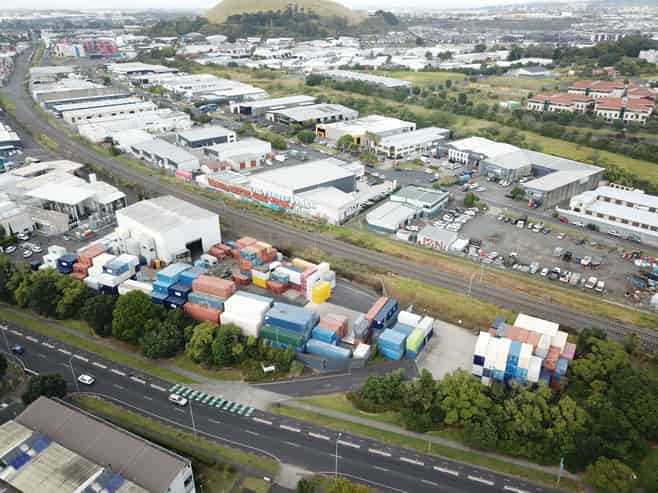 Large industrial yard available