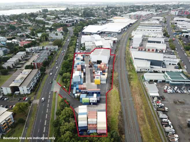 Large industrial yard available