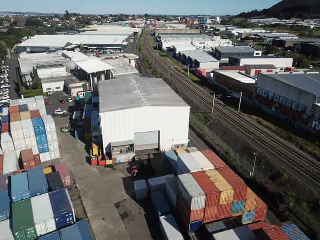 Large industrial yard available