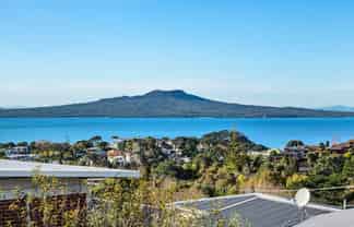 69 Aberdeen Road, Castor Bay