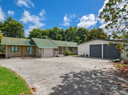 4 Proctor Road, Poroti