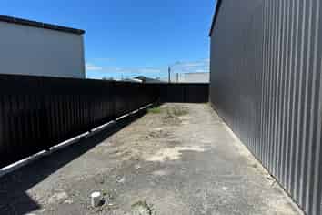 Modern high stud Industrial unit