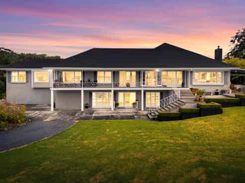 77 Point View Drive, East Tamaki Heights