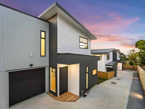 Lot 3-8/71 West Coast Road, Glen Eden