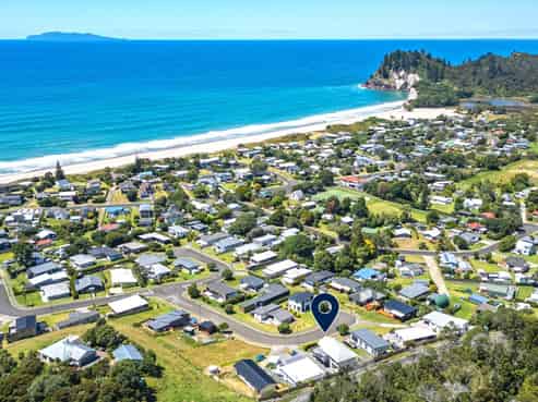 18 Ross Place, Whiritoa