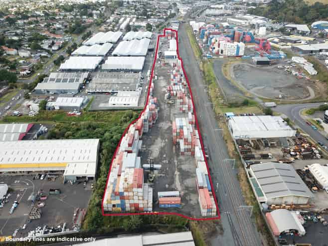 Affordable Panmure yard with warehouse