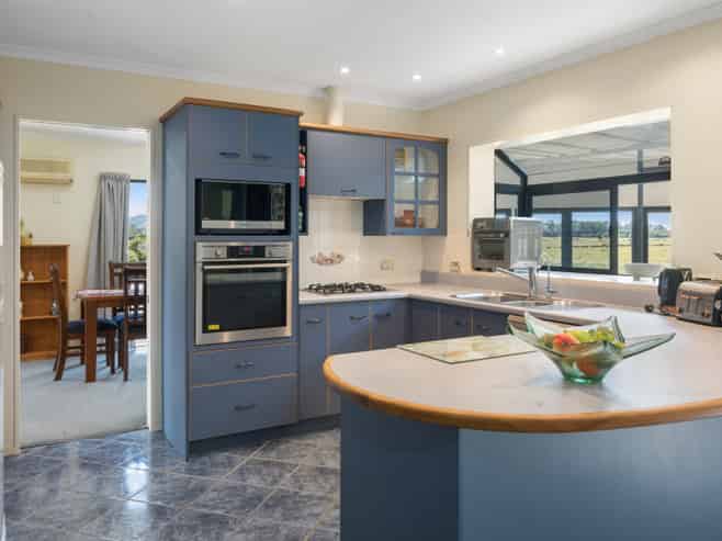 28 Aongatete Road, Aongatete