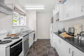 200 Waddington Drive, Naenae