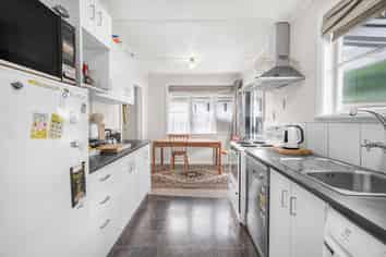 200 Waddington Drive, Naenae