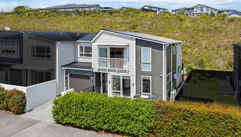 33 Sanremo Lane, Stanmore Bay