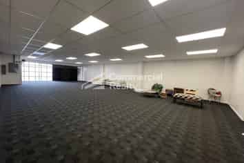 Bustling Retail In Papatoetoe
