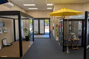 Smartest Modern Showroom available !