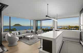 35 Cooneys Drive, Matua