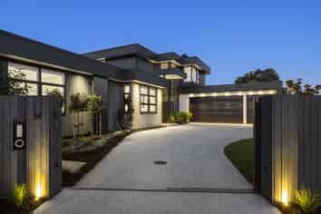 35 Cooneys Drive, Matua