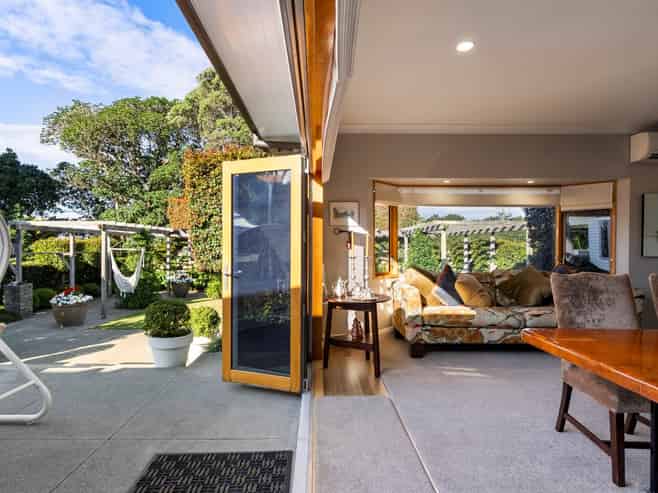 74 Taurangaruru Road, Waiuku