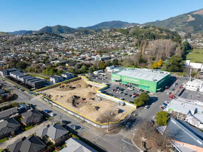 81 Neale Avenue, Stoke