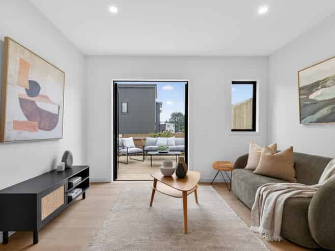 81 Neale Avenue, Stoke