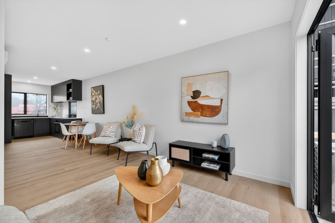 Brand New Modern Living - Więcej