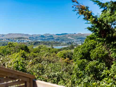 57A Whanga Crescent, Titahi Bay