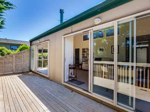 57A Whanga Crescent, Titahi Bay