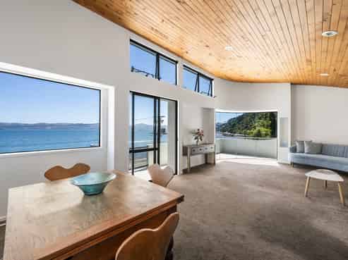 2/517 Marine Drive, Mahina Bay