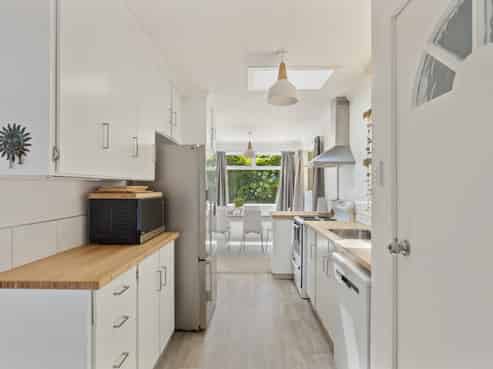 137 Brooklands Road, Brooklands