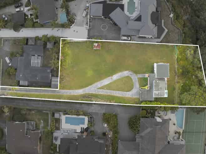 247 Beach Road, Campbells Bay