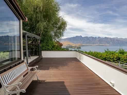 13 Lochy Road, Fernhill/Sunshine Bay
