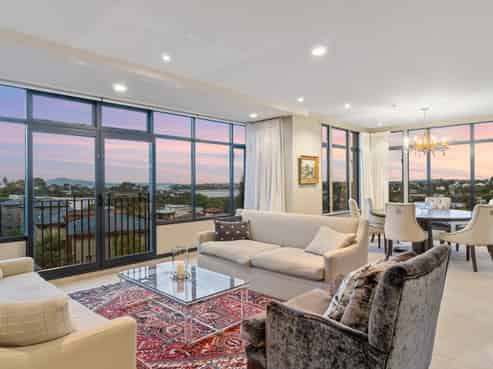 4D/38 James Cook Crescent, Remuera