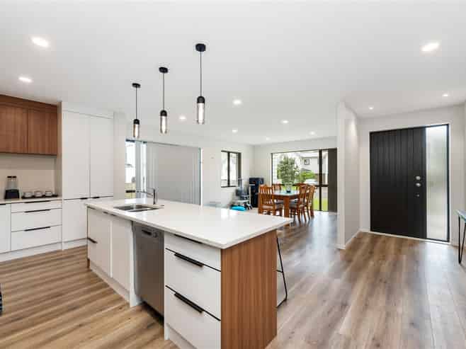  112 Parkview Drive, Gulf Harbour