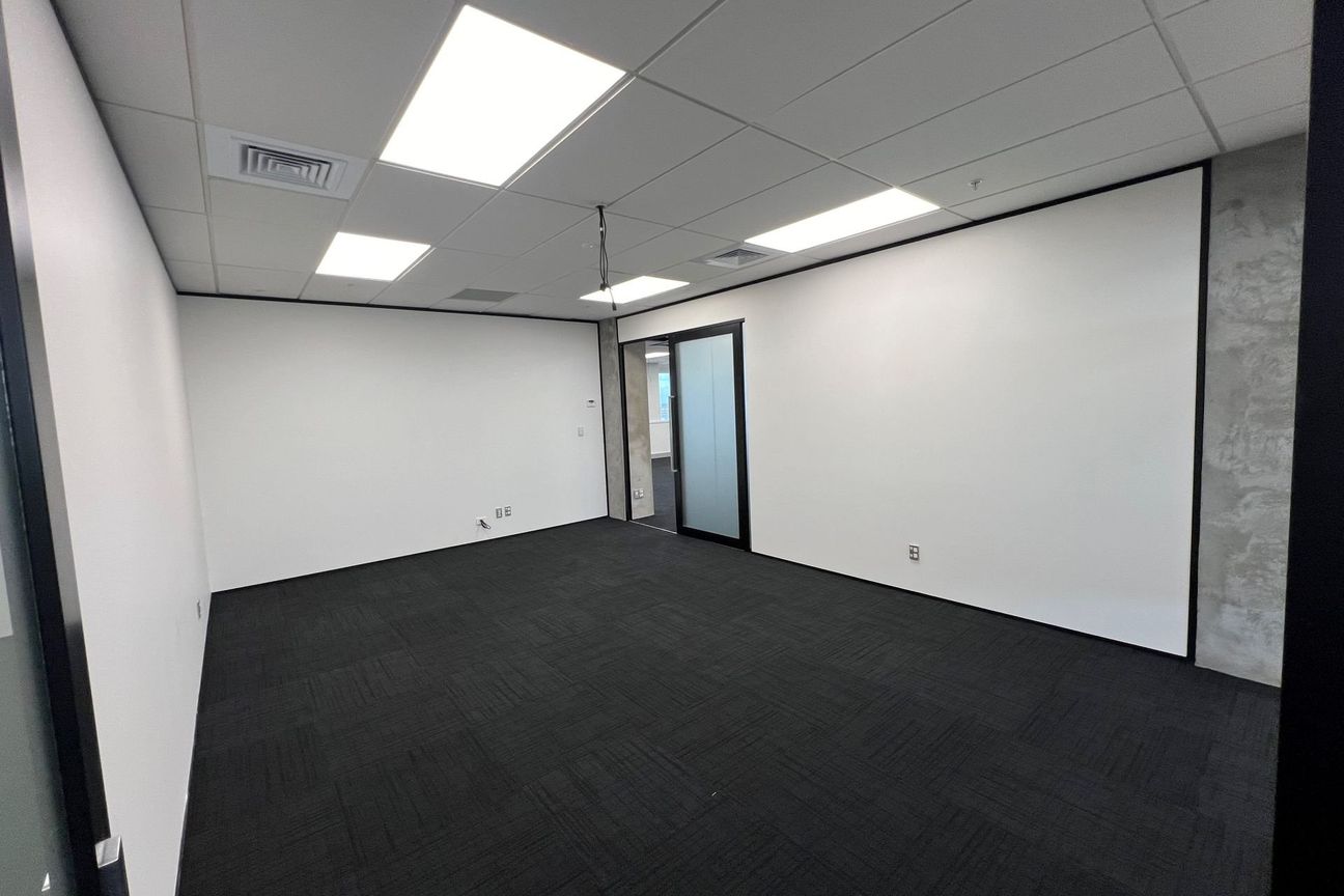 45 O'Rorke Road, Penrose: Prime Location, Refurbished Space - Visning 4
