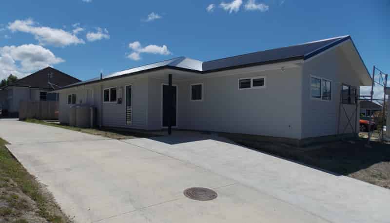 19 Clyde Crescent, Roslyn