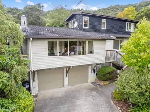 40 Chichester Drive, Pinehaven