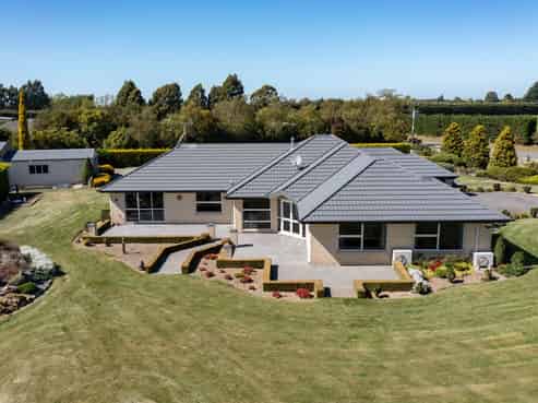 85 Glassworks Road, Fairton