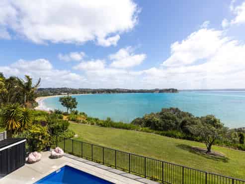 32 Tindalls Bay Road, Tindalls Beach